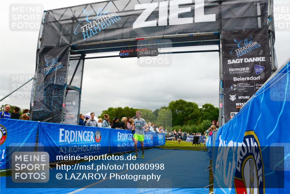 30.08.2026 - Elbe Triathlon Hamburg LAZAROV Photography http://msf.ph/oto/10080998 30.08.2026 11:18:37 Ziel 516, 1048, 1076 meine-sportfotos.de
