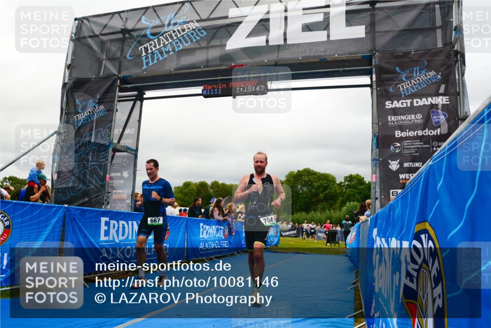 30.08.2026 - Elbe Triathlon Hamburg LAZAROV Photography http://msf.ph/oto/10081146 30.08.2026 11:19:50 Ziel 667, 704 meine-sportfotos.de