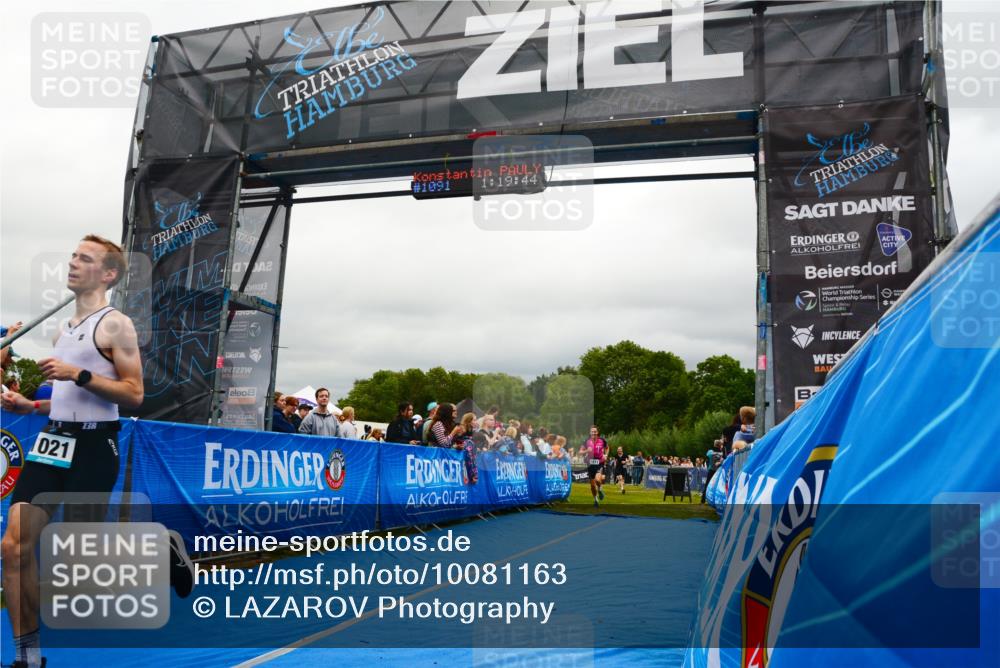 30.08.2026 - Elbe Triathlon Hamburg LAZAROV Photography http://msf.ph/oto/10081163 30.08.2026 11:19:58 Ziel 572, 725, 1071 meine-sportfotos.de