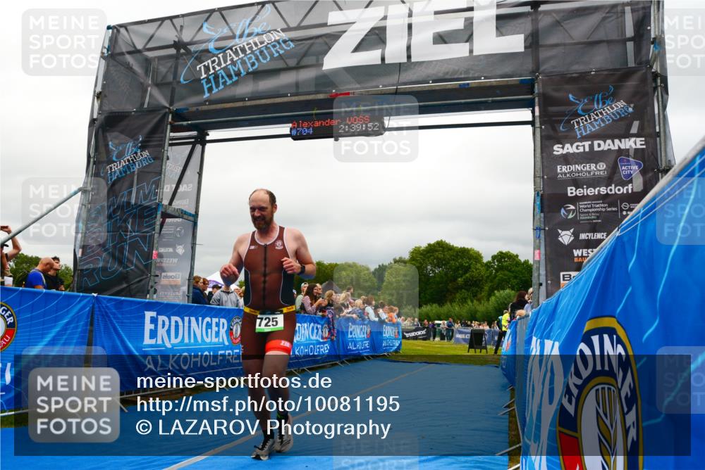 30.08.2026 - Elbe Triathlon Hamburg LAZAROV Photography http://msf.ph/oto/10081195 30.08.2026 11:20:07 Ziel 572, 725 meine-sportfotos.de