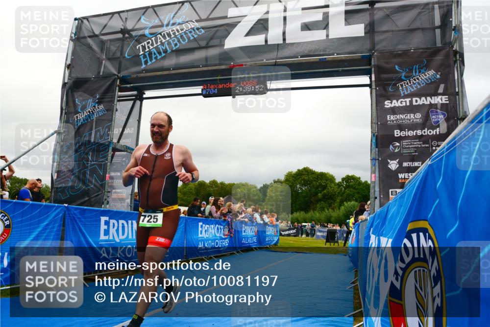 30.08.2026 - Elbe Triathlon Hamburg LAZAROV Photography http://msf.ph/oto/10081197 30.08.2026 11:20:07 Ziel 572, 725 meine-sportfotos.de