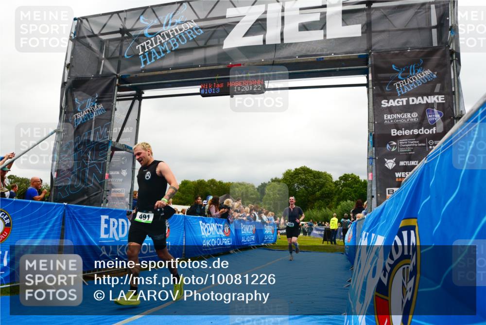 30.08.2026 - Elbe Triathlon Hamburg LAZAROV Photography http://msf.ph/oto/10081226 30.08.2026 11:20:33 Ziel 429, 491, 1101 meine-sportfotos.de