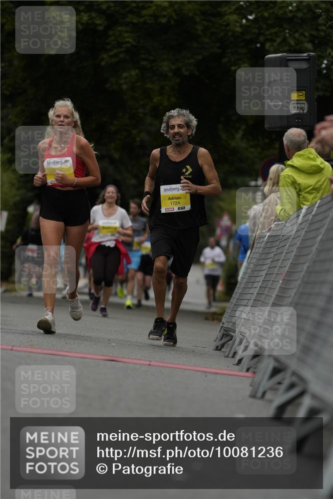 30.08.2026 - Blankeneser Heldenlauf Patografie http://msf.ph/oto/10081236 30.08.2026 09:46:54 Ziel 1609, 1723, 1724 meine-sportfotos.de