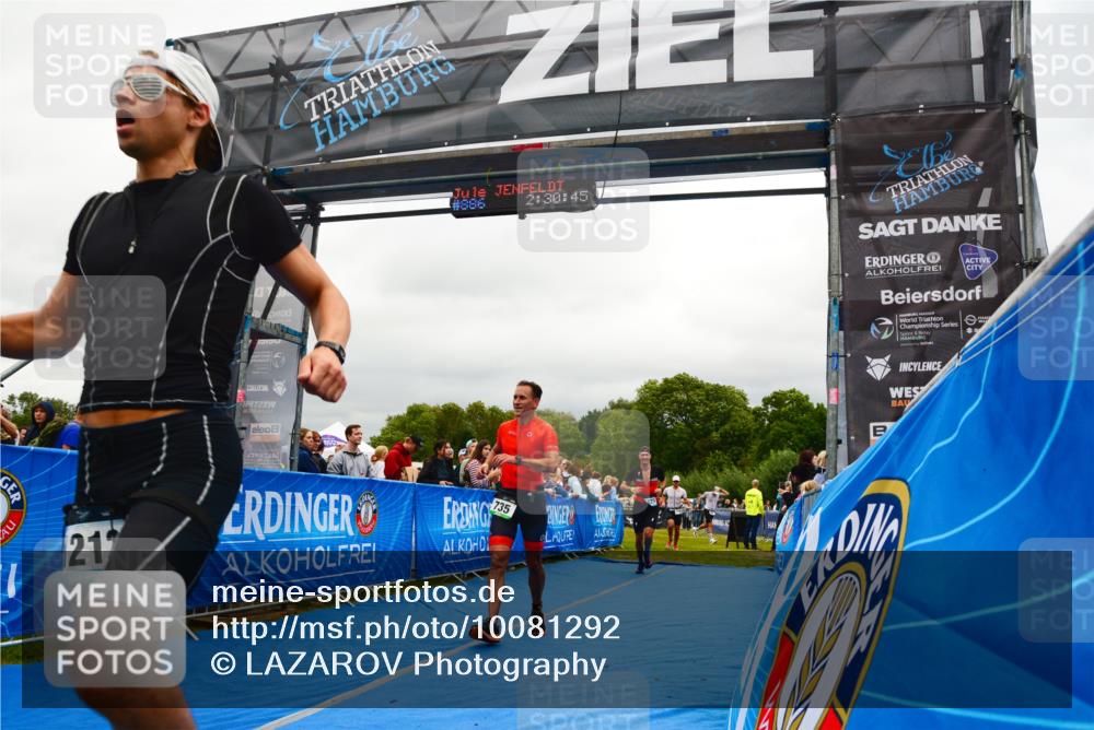 30.08.2026 - Elbe Triathlon Hamburg LAZAROV Photography http://msf.ph/oto/10081292 30.08.2026 11:21:02 Ziel 735, 1100, 1212, 1225 meine-sportfotos.de