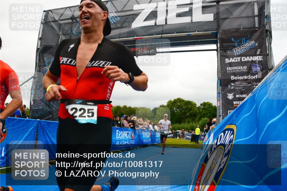 30.08.2026 - Elbe Triathlon Hamburg LAZAROV Photography http://msf.ph/oto/10081317 30.08.2026 11:21:05 Ziel 735, 1100, 1212, 1225, 1276 meine-sportfotos.de