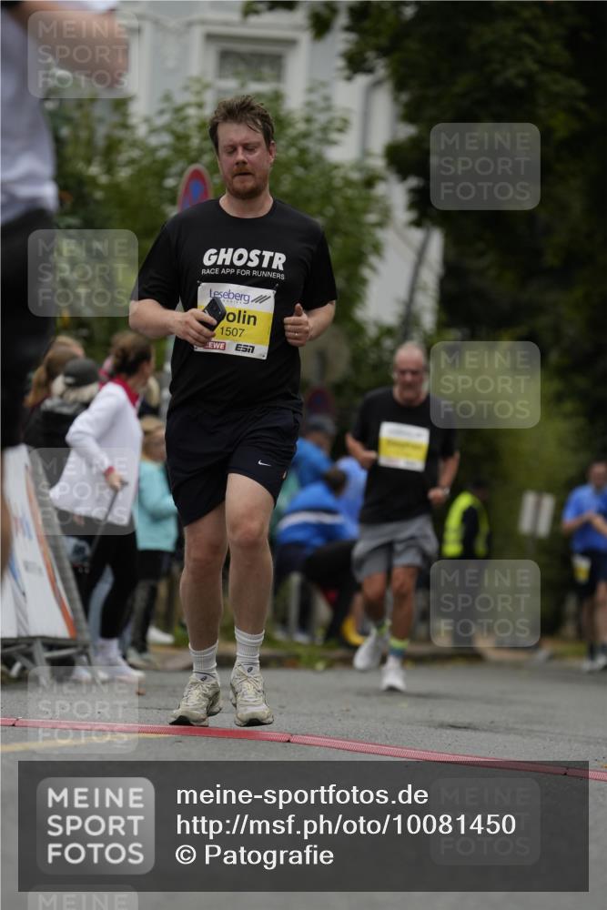30.08.2026 - Blankeneser Heldenlauf Patografie http://msf.ph/oto/10081450 30.08.2026 09:48:30 Ziel 1045, 1507, 1615, 3569 meine-sportfotos.de