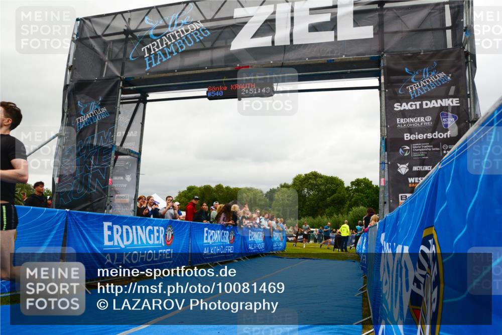 30.08.2026 - Elbe Triathlon Hamburg LAZAROV Photography http://msf.ph/oto/10081469 30.08.2026 11:22:00 Ziel 703, 1063, 1113 meine-sportfotos.de