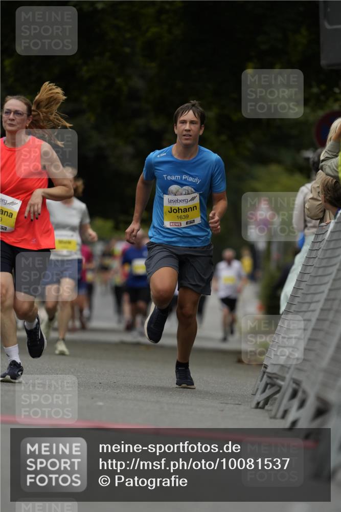 30.08.2026 - Blankeneser Heldenlauf Patografie http://msf.ph/oto/10081537 30.08.2026 09:49:06 Ziel 1161, 1315, 1442, 1498, 1537, 1538, 1539, 1545, 1639, 1664, 1665 meine-sportfotos.de