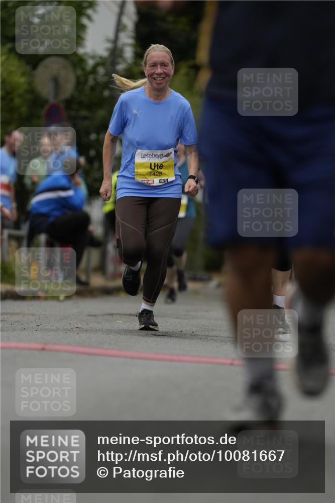 30.08.2026 - Blankeneser Heldenlauf Patografie http://msf.ph/oto/10081667 30.08.2026 09:50:33 Ziel 1090, 1214, 1342, 1427, 1428, 1551 meine-sportfotos.de