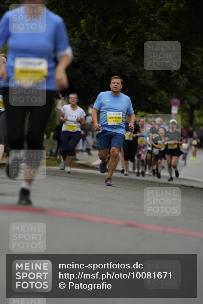 30.08.2026 - Blankeneser Heldenlauf Patografie http://msf.ph/oto/10081671 30.08.2026 09:50:34 Ziel 1214, 1342, 1427, 1428 meine-sportfotos.de