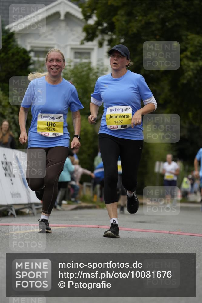 30.08.2026 - Blankeneser Heldenlauf Patografie http://msf.ph/oto/10081676 30.08.2026 09:50:36 Ziel 1214, 1427, 1428 meine-sportfotos.de