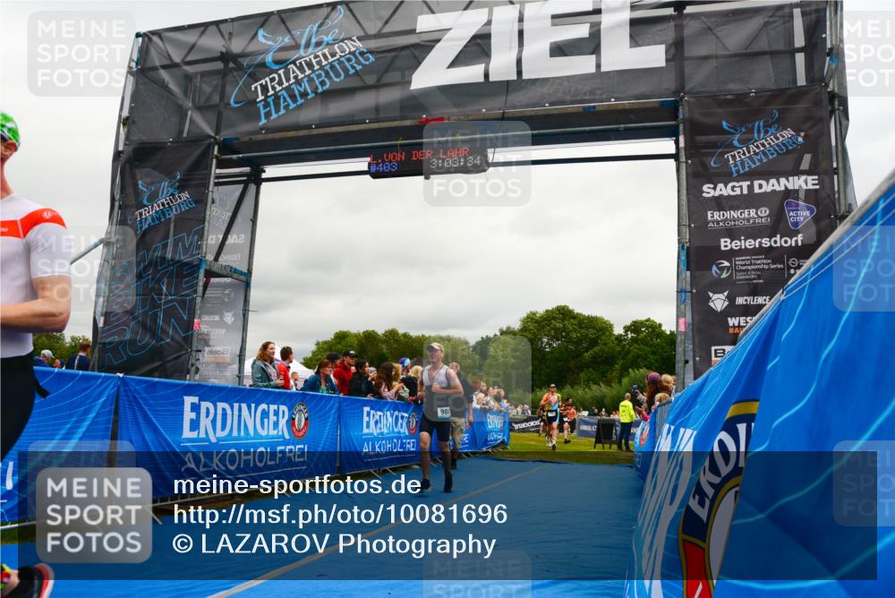 30.08.2026 - Elbe Triathlon Hamburg LAZAROV Photography http://msf.ph/oto/10081696 30.08.2026 11:23:51 Ziel 988, 1006, 1104, 1138 meine-sportfotos.de