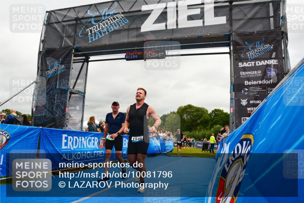 30.08.2026 - Elbe Triathlon Hamburg LAZAROV Photography http://msf.ph/oto/10081796 30.08.2026 11:24:18 Ziel 608, 674, 734, 883, 1022 meine-sportfotos.de