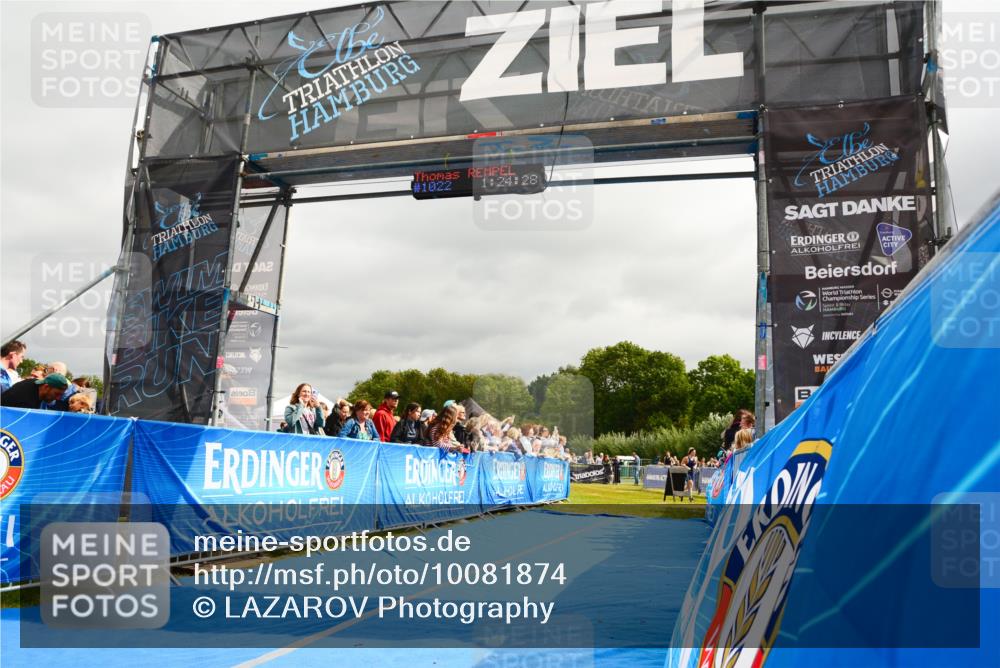 30.08.2026 - Elbe Triathlon Hamburg LAZAROV Photography http://msf.ph/oto/10081874 30.08.2026 11:24:46 Ziel  meine-sportfotos.de