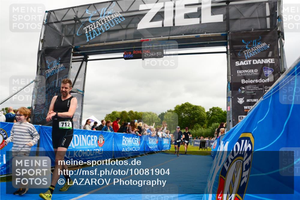 30.08.2026 - Elbe Triathlon Hamburg LAZAROV Photography http://msf.ph/oto/10081904 30.08.2026 11:24:58 Ziel 712, 736, 786, 856, 1208 meine-sportfotos.de