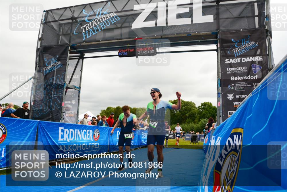 30.08.2026 - Elbe Triathlon Hamburg LAZAROV Photography http://msf.ph/oto/10081966 30.08.2026 11:25:22 Ziel 475, 618, 721, 1007 meine-sportfotos.de