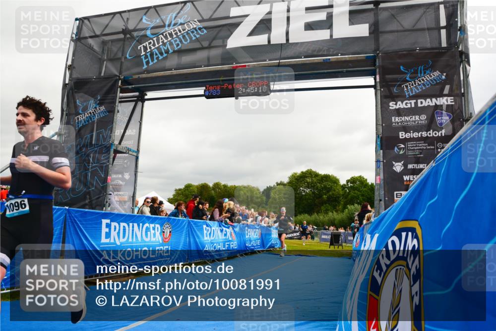 30.08.2026 - Elbe Triathlon Hamburg LAZAROV Photography http://msf.ph/oto/10081991 30.08.2026 11:25:34 Ziel 887, 1096, 1290, 1896 meine-sportfotos.de