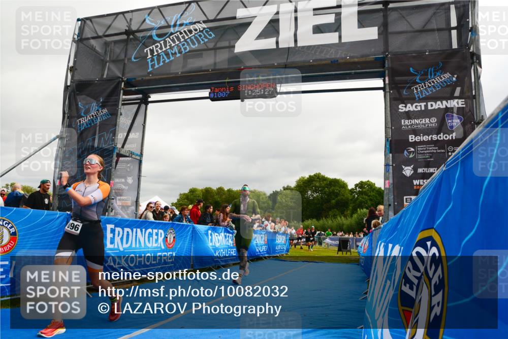 30.08.2026 - Elbe Triathlon Hamburg LAZAROV Photography http://msf.ph/oto/10082032 30.08.2026 11:25:44 Ziel 556, 576, 948, 1144, 1896 meine-sportfotos.de