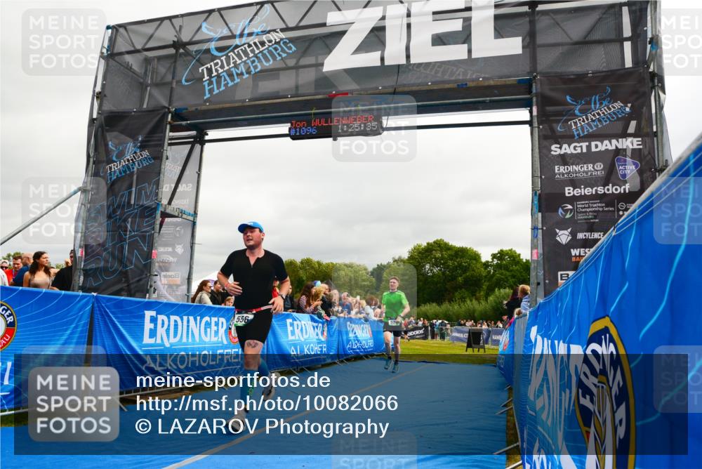 30.08.2026 - Elbe Triathlon Hamburg LAZAROV Photography http://msf.ph/oto/10082066 30.08.2026 11:25:51 Ziel 556, 576, 948 meine-sportfotos.de