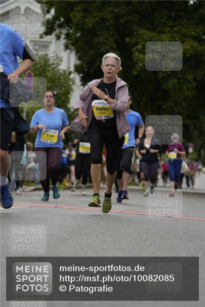 30.08.2026 - Blankeneser Heldenlauf Patografie http://msf.ph/oto/10082085 30.08.2026 09:54:55 Ziel 1067, 1068, 1069, 1135, 1222, 1364, 1391, 1446 meine-sportfotos.de