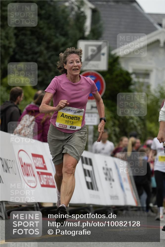 30.08.2026 - Blankeneser Heldenlauf Patografie http://msf.ph/oto/10082128 30.08.2026 09:55:18 Ziel 1013, 1399, 1482, 1489 meine-sportfotos.de