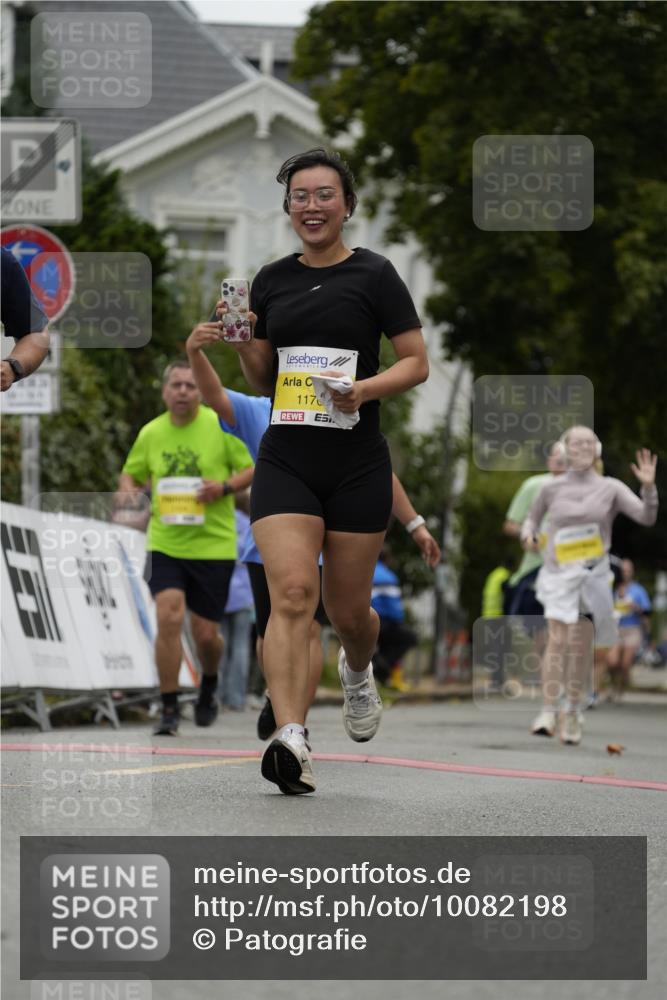 30.08.2026 - Blankeneser Heldenlauf Patografie http://msf.ph/oto/10082198 30.08.2026 09:55:51 Ziel 1060, 1104, 1108, 1170, 1246, 1590, 1654, 1655, 1739 meine-sportfotos.de
