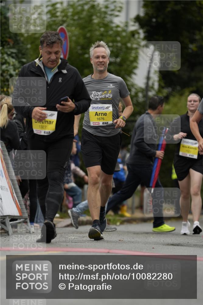30.08.2026 - Blankeneser Heldenlauf Patografie http://msf.ph/oto/10082280 30.08.2026 09:56:42 Ziel 1007, 1021, 1327, 1675, 1676 meine-sportfotos.de