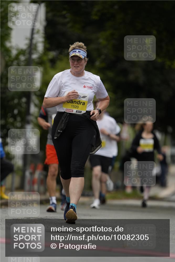 30.08.2026 - Blankeneser Heldenlauf Patografie http://msf.ph/oto/10082305 30.08.2026 09:56:56 Ziel 1071, 1520, 1633 meine-sportfotos.de