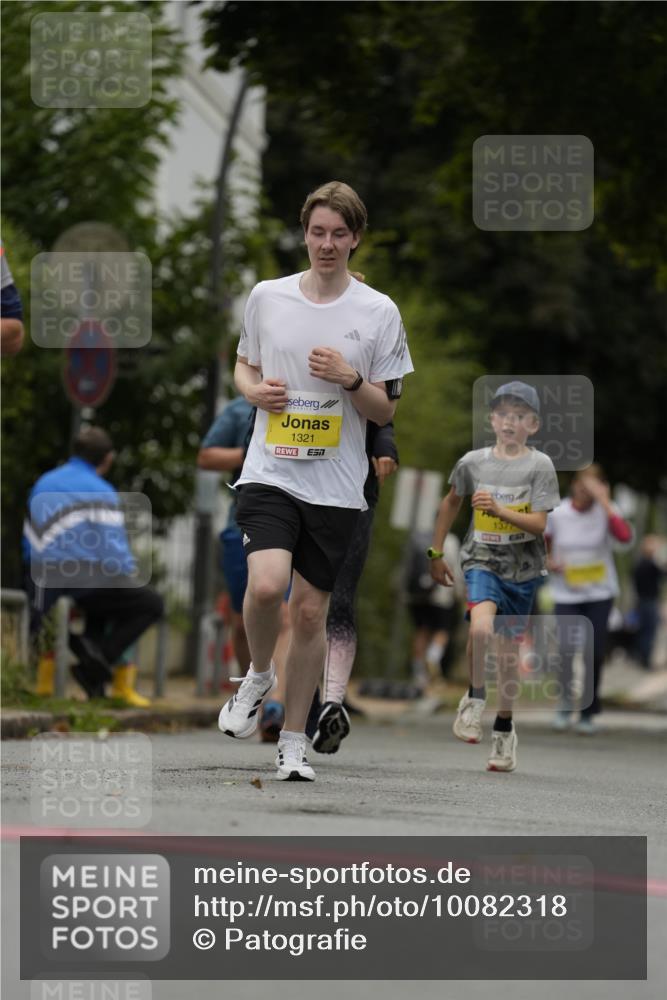 30.08.2026 - Blankeneser Heldenlauf Patografie http://msf.ph/oto/10082318 30.08.2026 09:57:03 Ziel 1028, 1296, 1321, 1377, 1520 meine-sportfotos.de