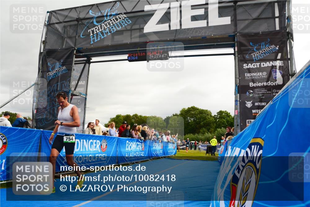 30.08.2026 - Elbe Triathlon Hamburg LAZAROV Photography http://msf.ph/oto/10082418 30.08.2026 11:28:07 Ziel 687, 754, 1103 meine-sportfotos.de