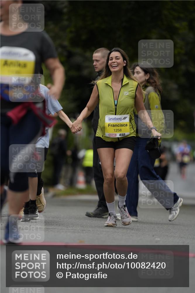 30.08.2026 - Blankeneser Heldenlauf Patografie http://msf.ph/oto/10082420 30.08.2026 09:58:05 Ziel 1085, 1130, 1258, 1426, 1586, 1587, 1704 meine-sportfotos.de
