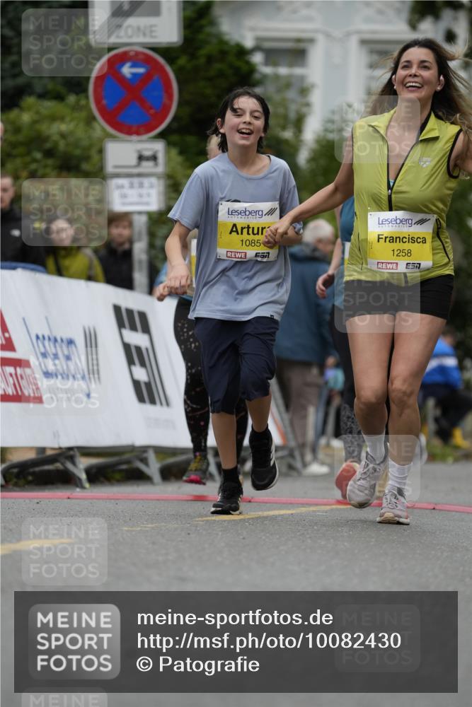 30.08.2026 - Blankeneser Heldenlauf Patografie http://msf.ph/oto/10082430 30.08.2026 09:58:10 Ziel 1085, 1130, 1258, 1426, 1586, 1587 meine-sportfotos.de