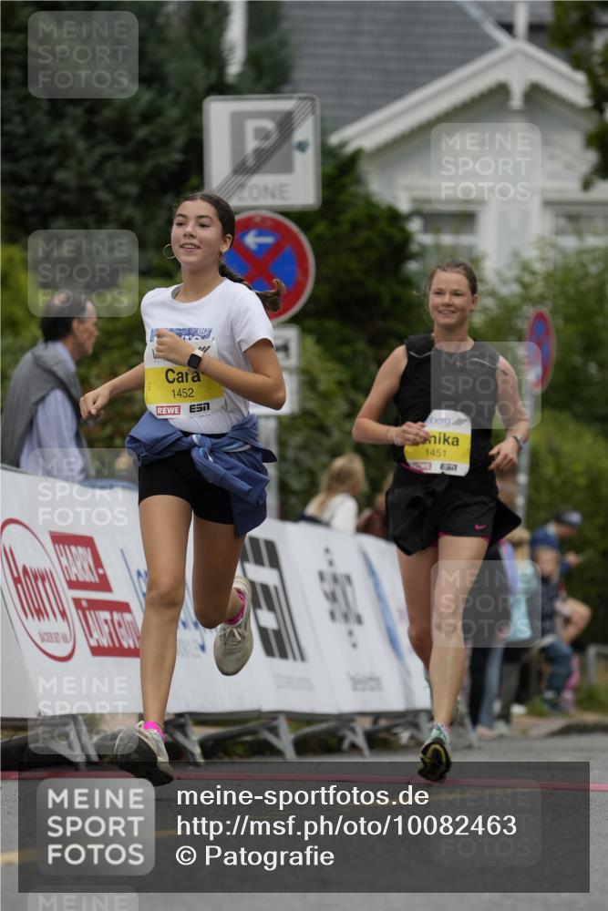 30.08.2026 - Blankeneser Heldenlauf Patografie http://msf.ph/oto/10082463 30.08.2026 09:58:36 Ziel 1089, 1203, 1451, 1452 meine-sportfotos.de