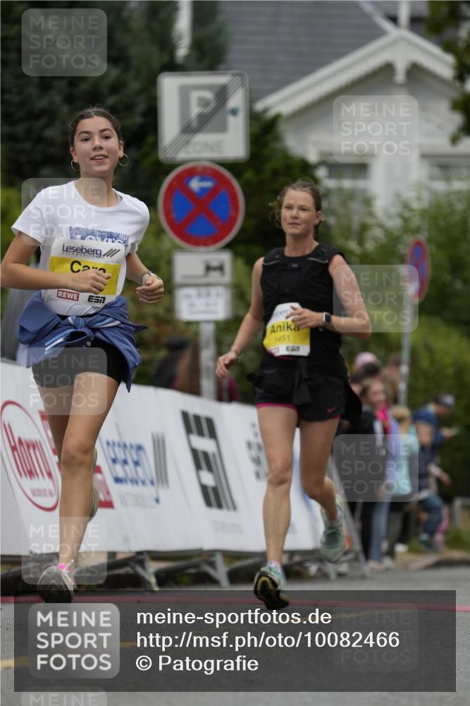 30.08.2026 - Blankeneser Heldenlauf Patografie http://msf.ph/oto/10082466 30.08.2026 09:58:36 Ziel 1089, 1203, 1451, 1452 meine-sportfotos.de