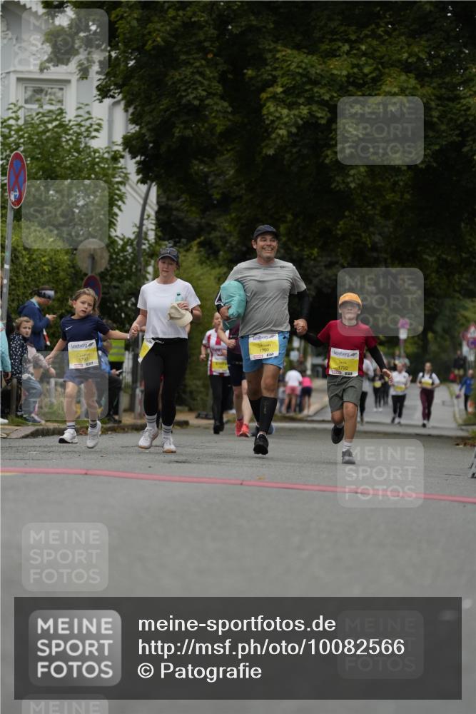 30.08.2026 - Blankeneser Heldenlauf Patografie http://msf.ph/oto/10082566 30.08.2026 09:58:54 Ziel 1790, 1791, 1792, 1793 meine-sportfotos.de