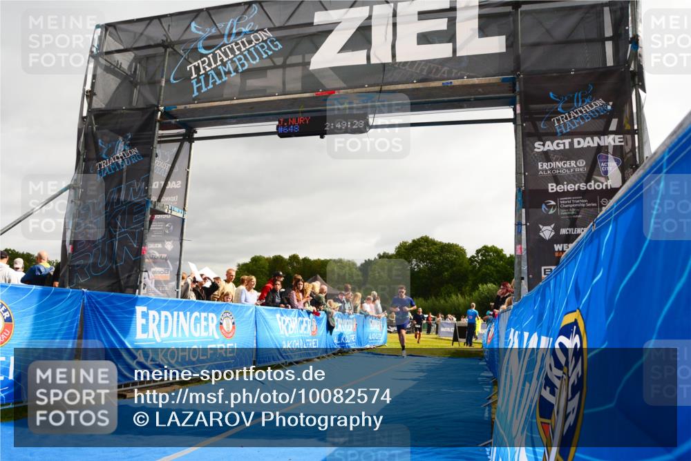 30.08.2026 - Elbe Triathlon Hamburg LAZAROV Photography http://msf.ph/oto/10082574 30.08.2026 11:29:41 Ziel 635, 659 meine-sportfotos.de