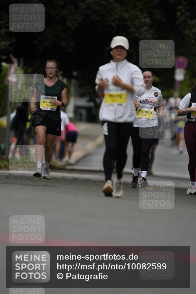 30.08.2026 - Blankeneser Heldenlauf Patografie http://msf.ph/oto/10082599 30.08.2026 09:59:10 Ziel 1054, 1326, 1560, 1561 meine-sportfotos.de
