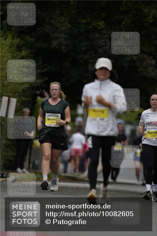 30.08.2026 - Blankeneser Heldenlauf Patografie http://msf.ph/oto/10082605 30.08.2026 09:59:13 Ziel 1326, 1560, 1561 meine-sportfotos.de
