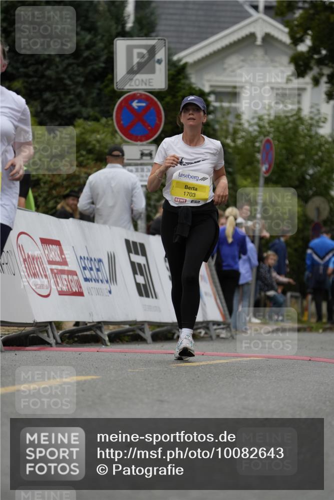 30.08.2026 - Blankeneser Heldenlauf Patografie http://msf.ph/oto/10082643 30.08.2026 10:00:32 Ziel 1694, 1703, 5643 meine-sportfotos.de