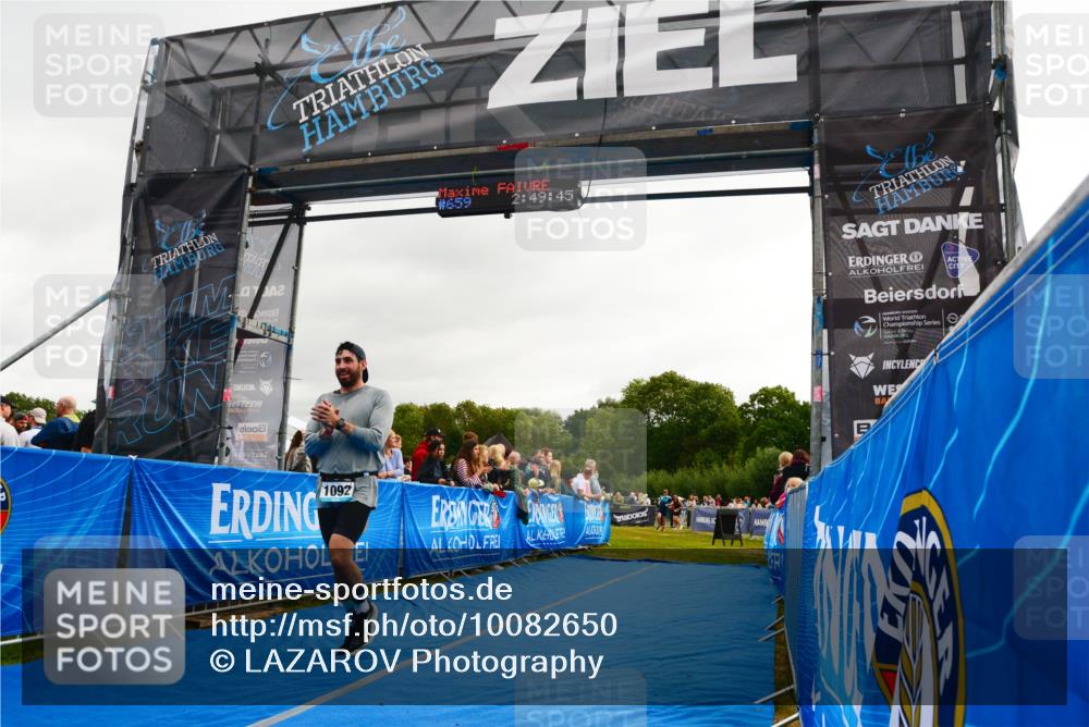 30.08.2026 - Elbe Triathlon Hamburg LAZAROV Photography http://msf.ph/oto/10082650 30.08.2026 11:30:00 Ziel 1092, 1193 meine-sportfotos.de
