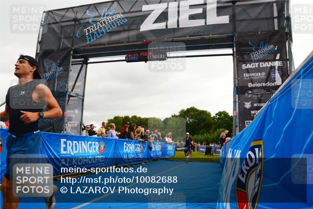 30.08.2026 - Elbe Triathlon Hamburg LAZAROV Photography http://msf.ph/oto/10082688 30.08.2026 11:30:14 Ziel 798, 1081, 1285 meine-sportfotos.de