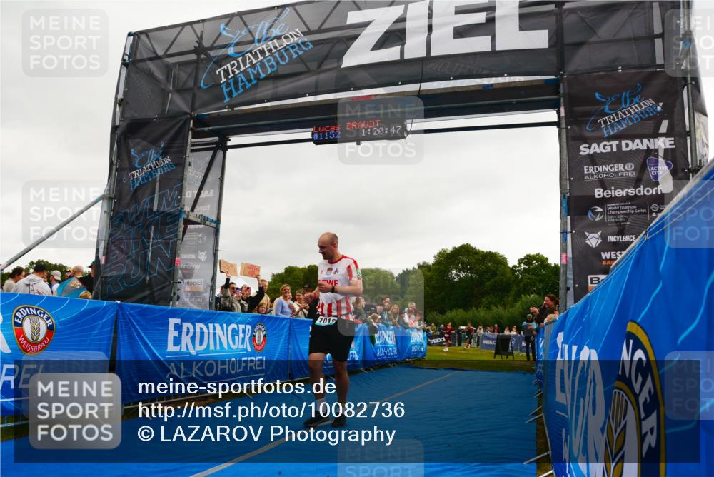 30.08.2026 - Elbe Triathlon Hamburg LAZAROV Photography http://msf.ph/oto/10082736 30.08.2026 11:31:05 Ziel 1018 meine-sportfotos.de