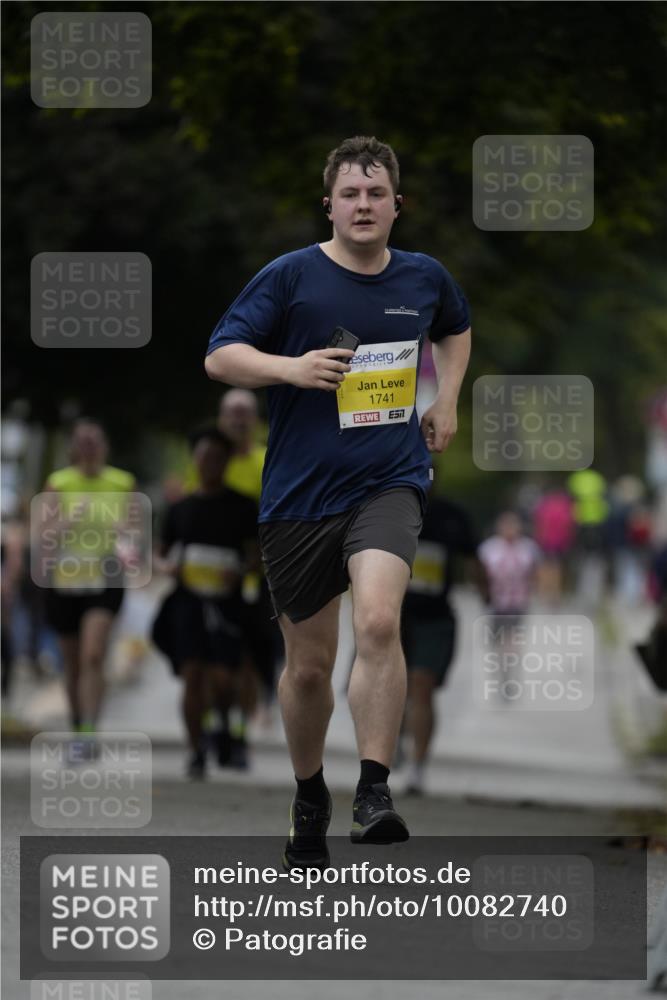30.08.2026 - Blankeneser Heldenlauf Patografie http://msf.ph/oto/10082740 30.08.2026 10:02:09 Ziel 1221, 1741 meine-sportfotos.de