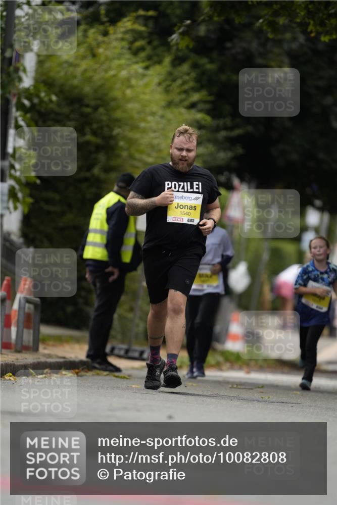 30.08.2026 - Blankeneser Heldenlauf Patografie http://msf.ph/oto/10082808 30.08.2026 10:03:17 Ziel  meine-sportfotos.de