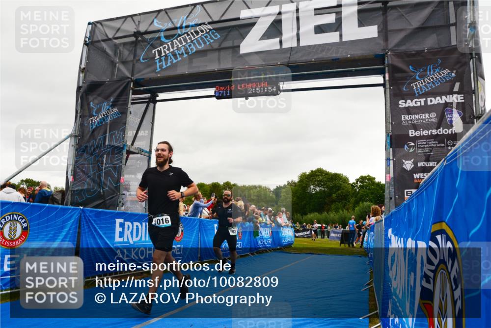30.08.2026 - Elbe Triathlon Hamburg LAZAROV Photography http://msf.ph/oto/10082809 30.08.2026 11:32:01 Ziel 662, 1016, 1062 meine-sportfotos.de