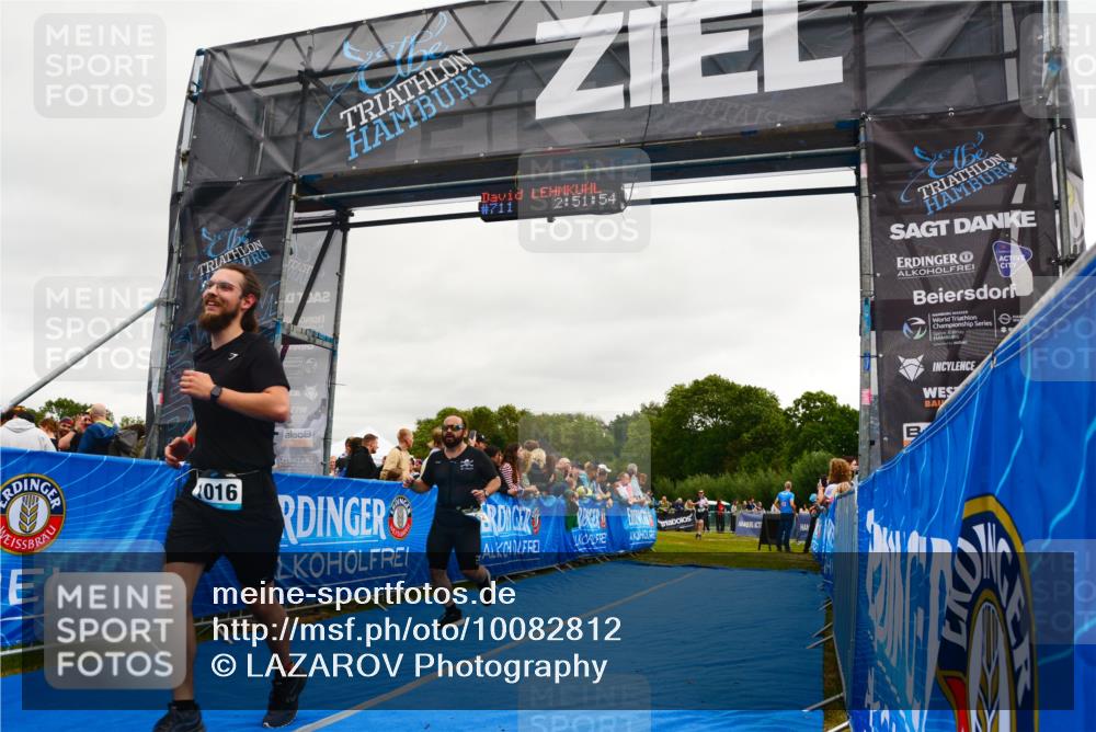 30.08.2026 - Elbe Triathlon Hamburg LAZAROV Photography http://msf.ph/oto/10082812 30.08.2026 11:32:02 Ziel 662, 1016, 1062 meine-sportfotos.de