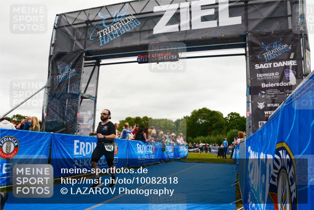 30.08.2026 - Elbe Triathlon Hamburg LAZAROV Photography http://msf.ph/oto/10082818 30.08.2026 11:32:02 Ziel 662, 1016, 1062 meine-sportfotos.de