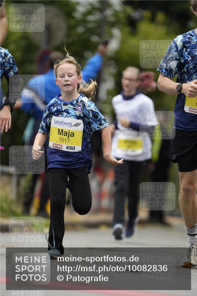 30.08.2026 - Blankeneser Heldenlauf Patografie http://msf.ph/oto/10082836 30.08.2026 10:03:28 Ziel 1015, 1017, 1540 meine-sportfotos.de