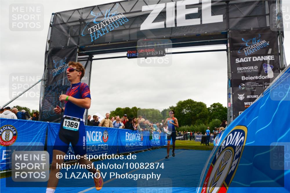 30.08.2026 - Elbe Triathlon Hamburg LAZAROV Photography http://msf.ph/oto/10082874 30.08.2026 11:32:22 Ziel 716, 1369, 1438 meine-sportfotos.de