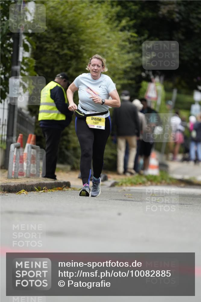 30.08.2026 - Blankeneser Heldenlauf Patografie http://msf.ph/oto/10082885 30.08.2026 10:04:10 Ziel 1557, 1566 meine-sportfotos.de